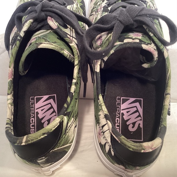 Vans Tropical Floral Ultracush Green and Black Canvas Sneakers Women’s size 10 - Picture 9 of 10